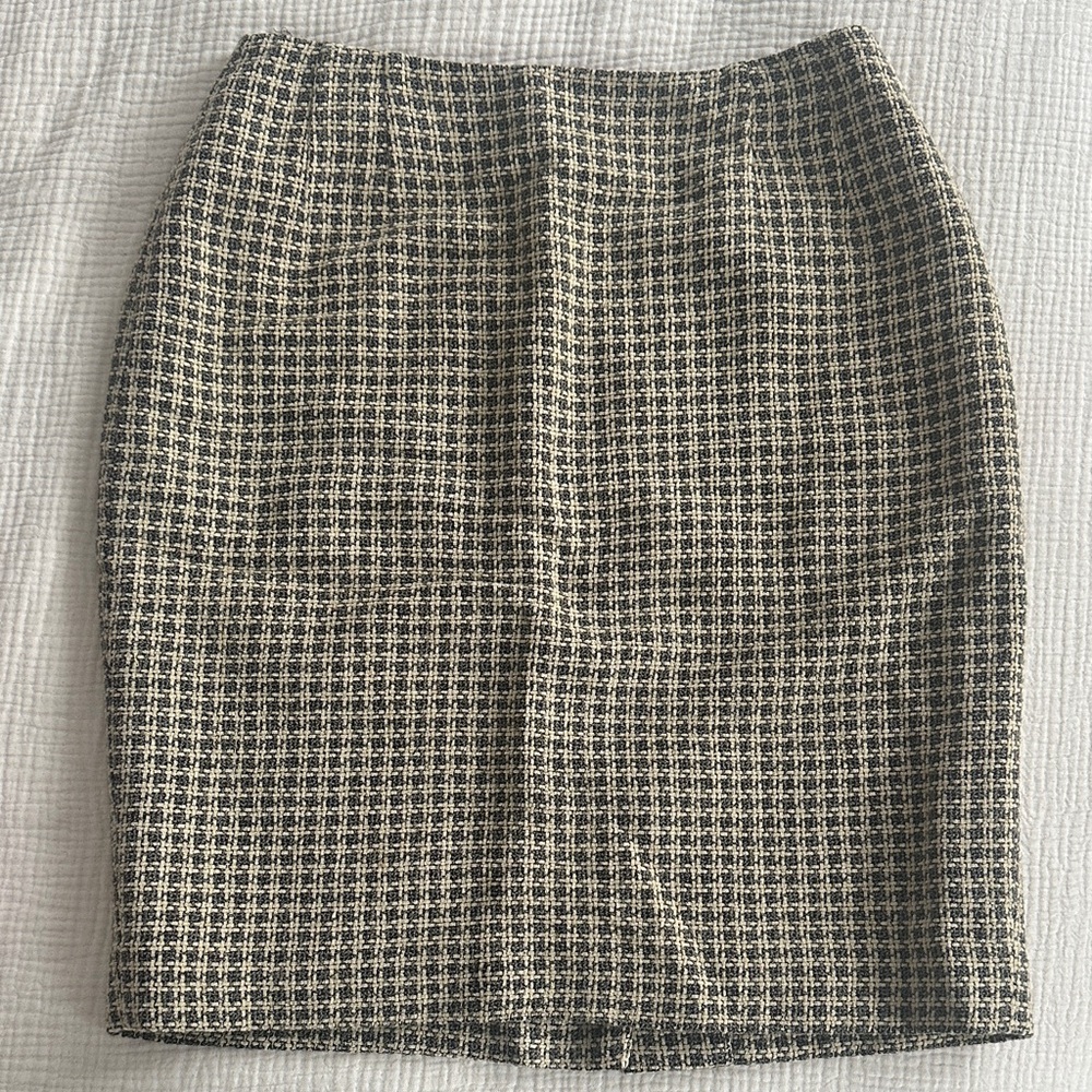 Emanuel Ungaro Black and Cream Pencil Skirt